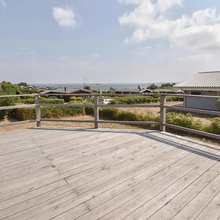 Three-bedroom Holiday In Ebberup Helnæs By