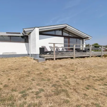 Three-bedroom Holiday In Ebberup
